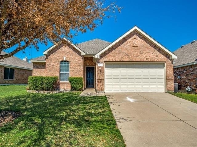 2844 Saddlebred Trail - Photo 0