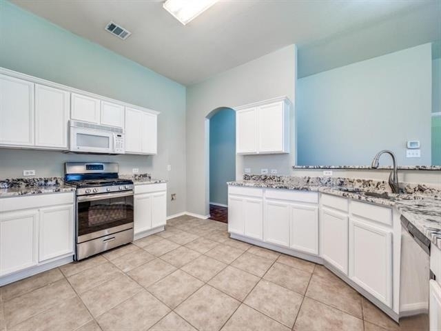 2844 Saddlebred Trail - Photo 14