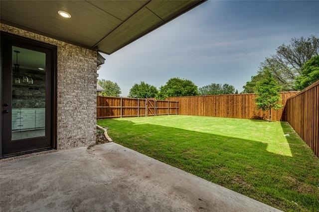 8243 Heritage Glen Drive - Photo 24