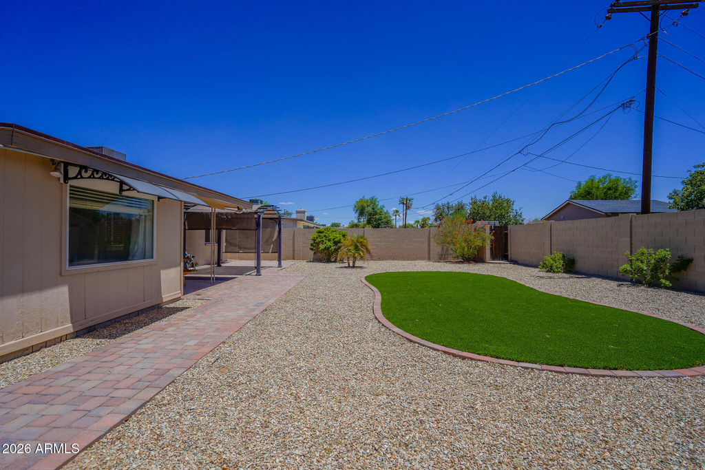 845 W Romo Jones Street - Photo 28