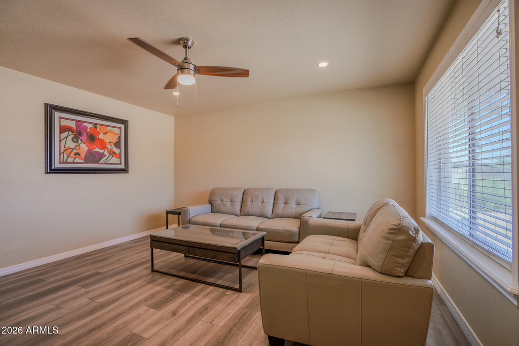 845 W Romo Jones Street - Photo 4