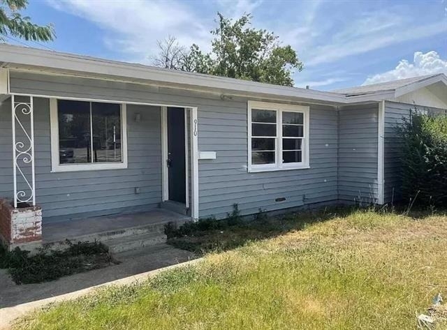 910 Circle Drive - Photo 1