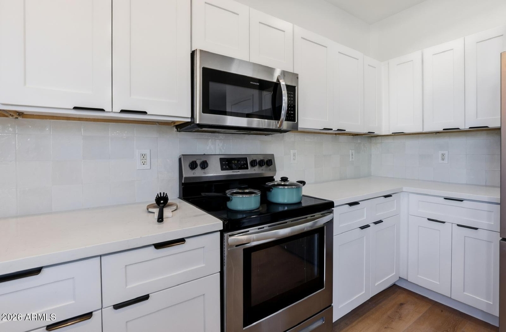 220 W Beechnut Place - Photo 17