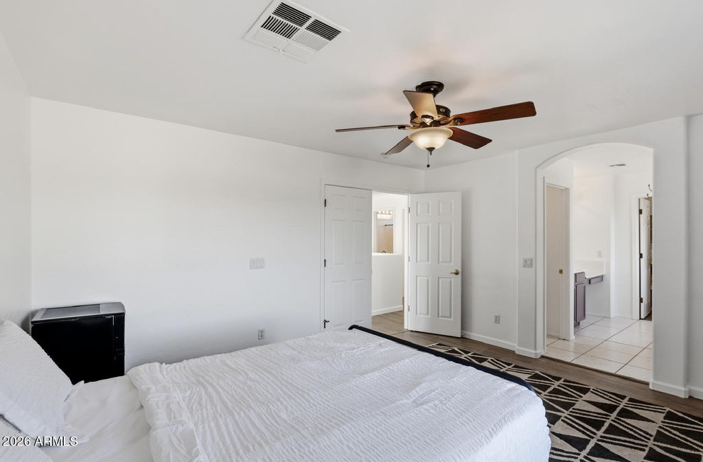 220 W Beechnut Place - Photo 29