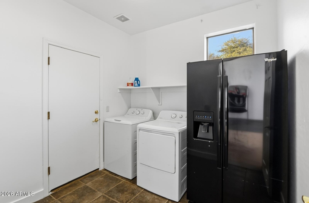 220 W Beechnut Place - Photo 36
