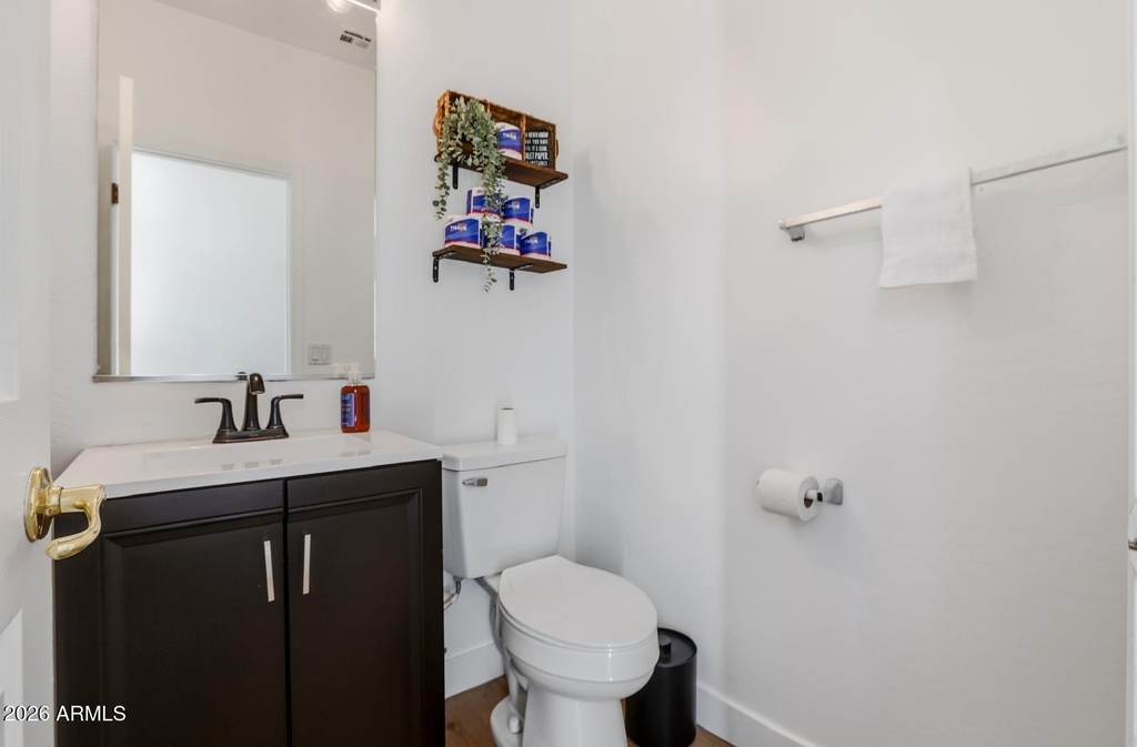 220 W Beechnut Place - Photo 19