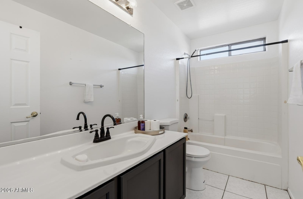 220 W Beechnut Place - Photo 33