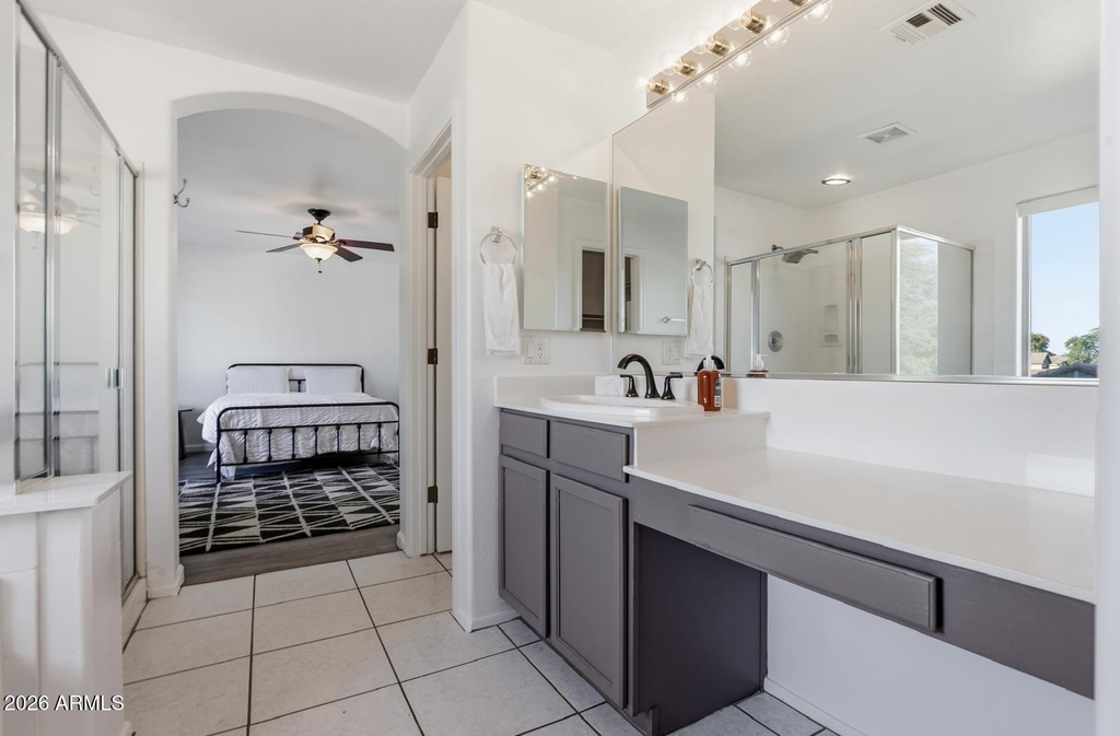 220 W Beechnut Place - Photo 23
