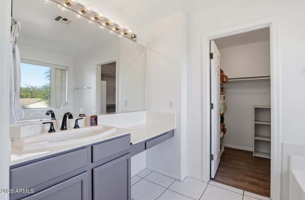220 W Beechnut Place - Photo 24