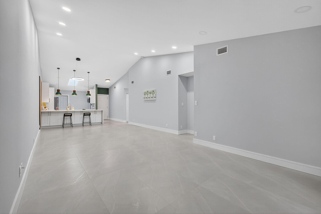10924 Roebelini Palm Court - Photo 17