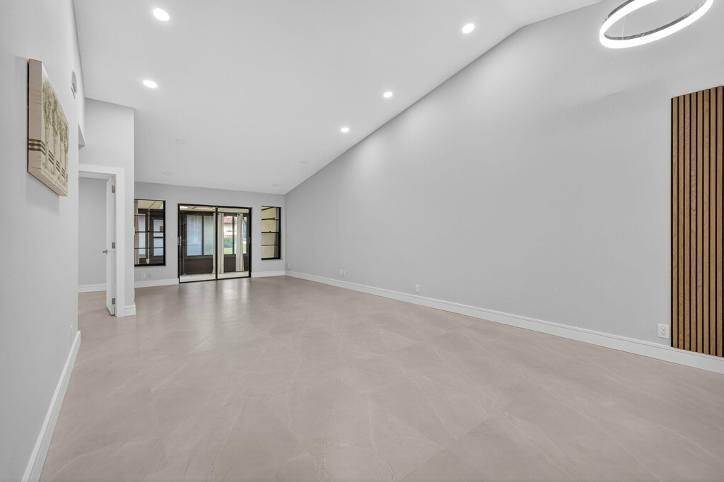 10924 Roebelini Palm Court - Photo 18