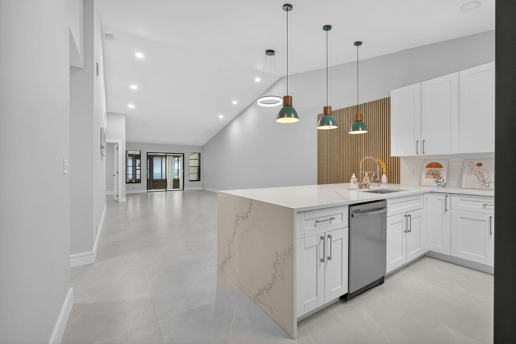 10924 Roebelini Palm Court - Photo 5