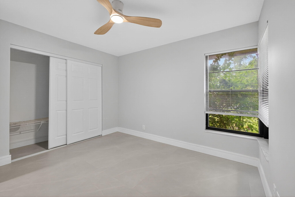 10924 Roebelini Palm Court - Photo 24