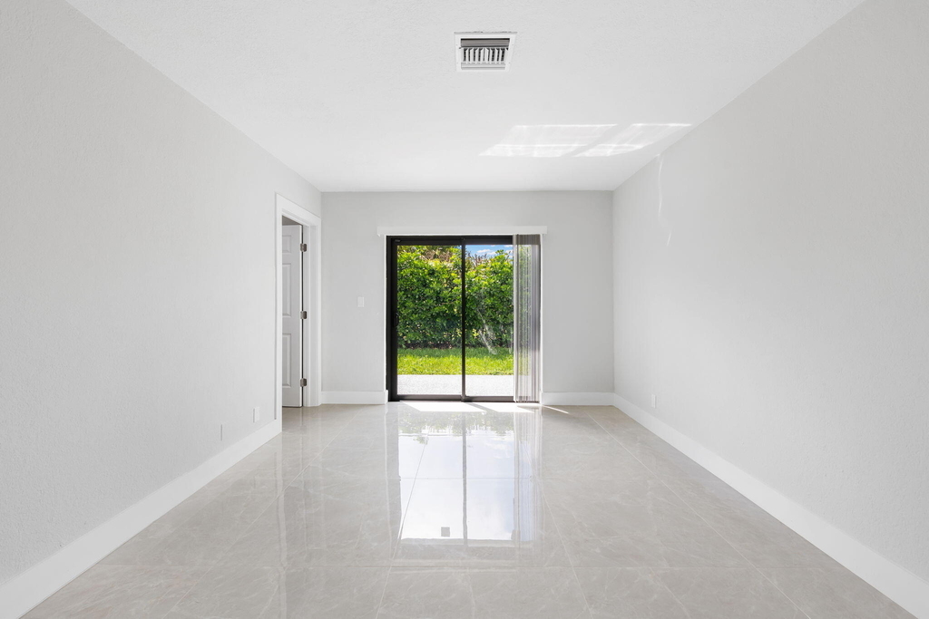 3720 Nw 110th Avenue - Photo 13