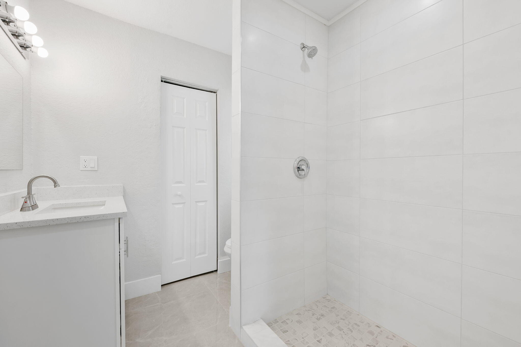 3720 Nw 110th Avenue - Photo 11