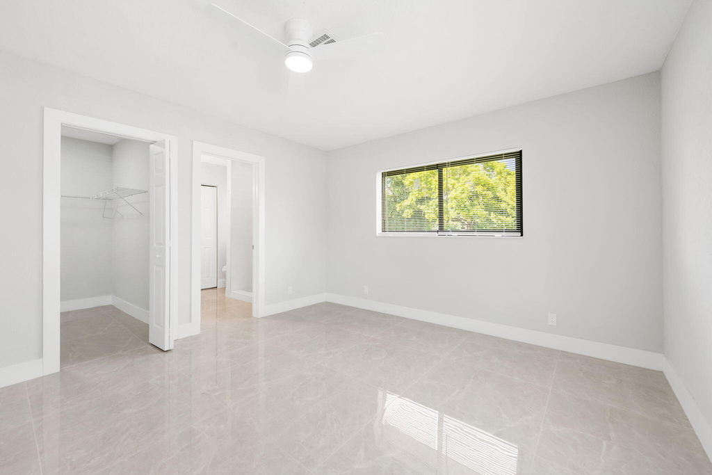 3720 Nw 110th Avenue - Photo 9