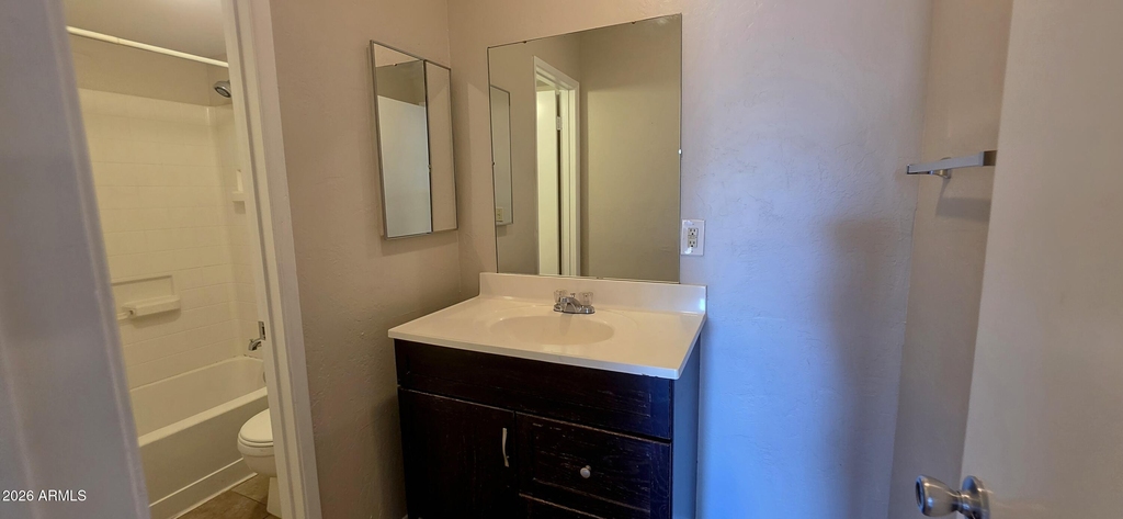 4466 W Palmaire Avenue - Photo 16