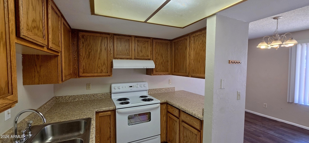 4466 W Palmaire Avenue - Photo 7