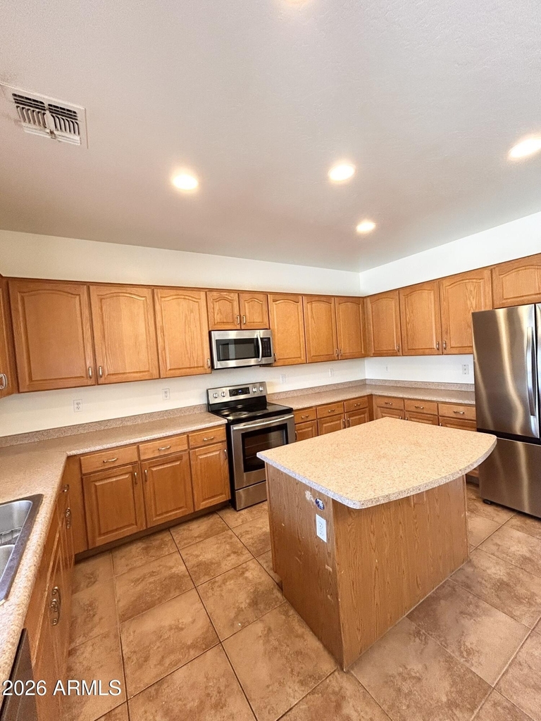 2692 E Vermont Court - Photo 5