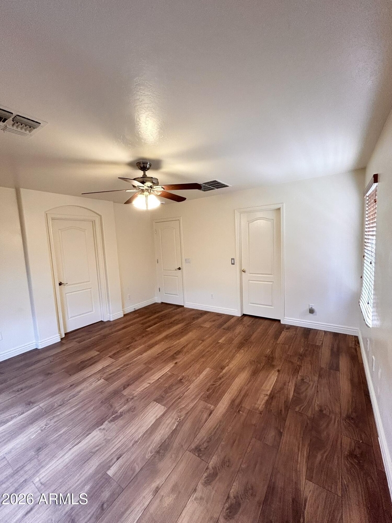 2692 E Vermont Court - Photo 18