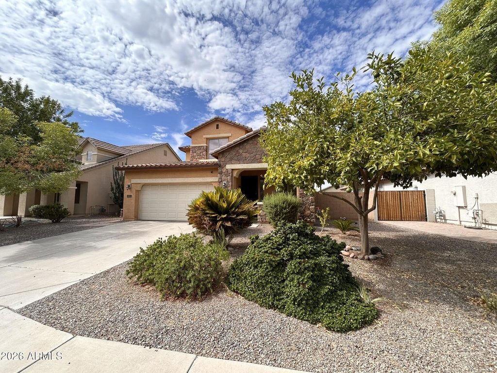 2692 E Vermont Court - Photo 1