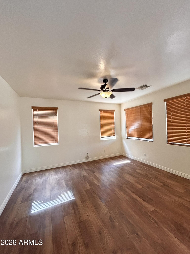 2692 E Vermont Court - Photo 8