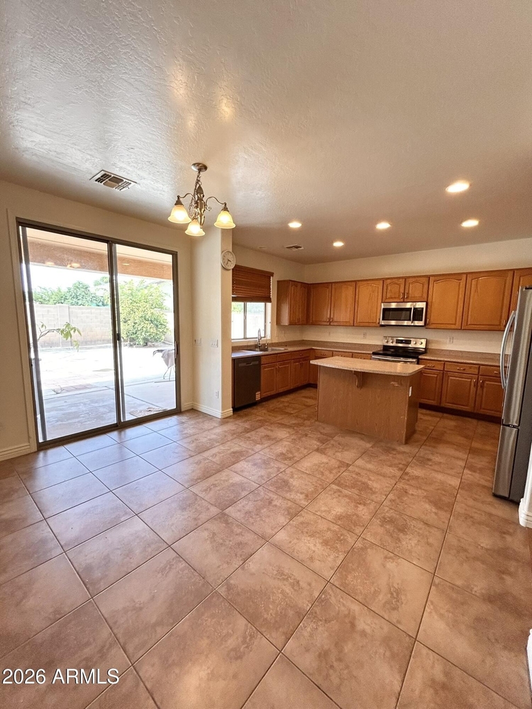 2692 E Vermont Court - Photo 10