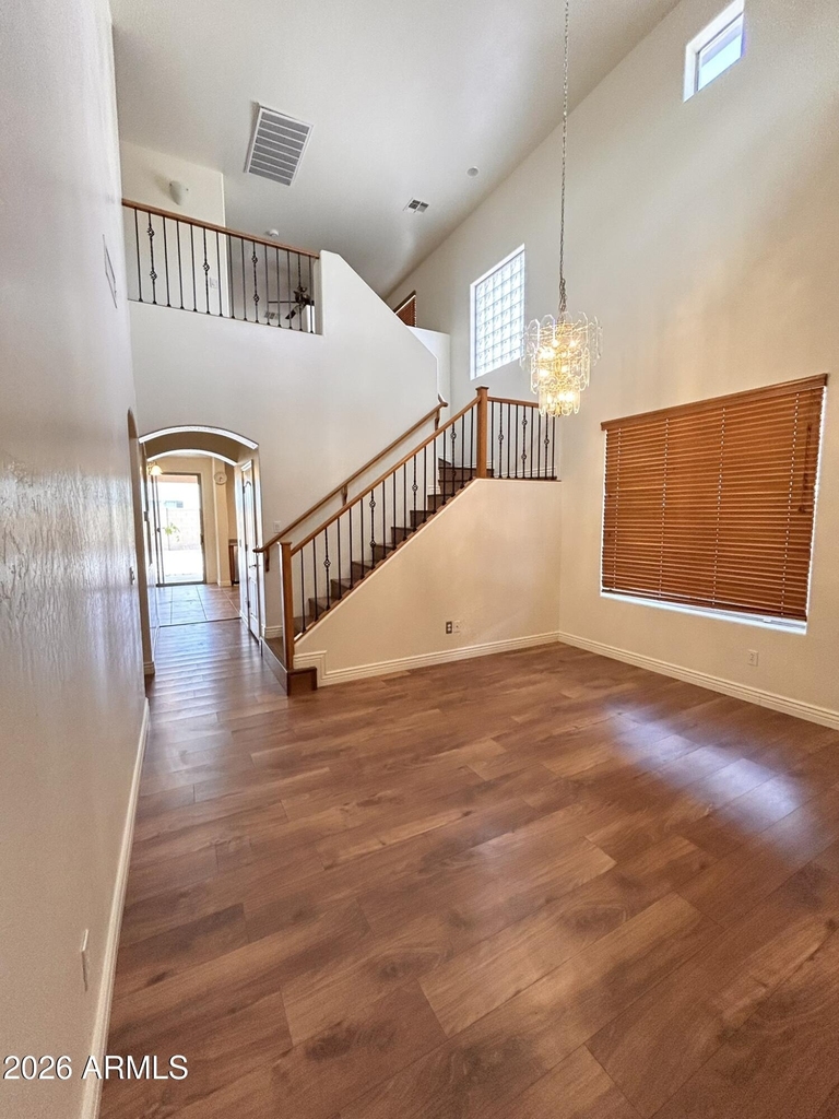 2692 E Vermont Court - Photo 3