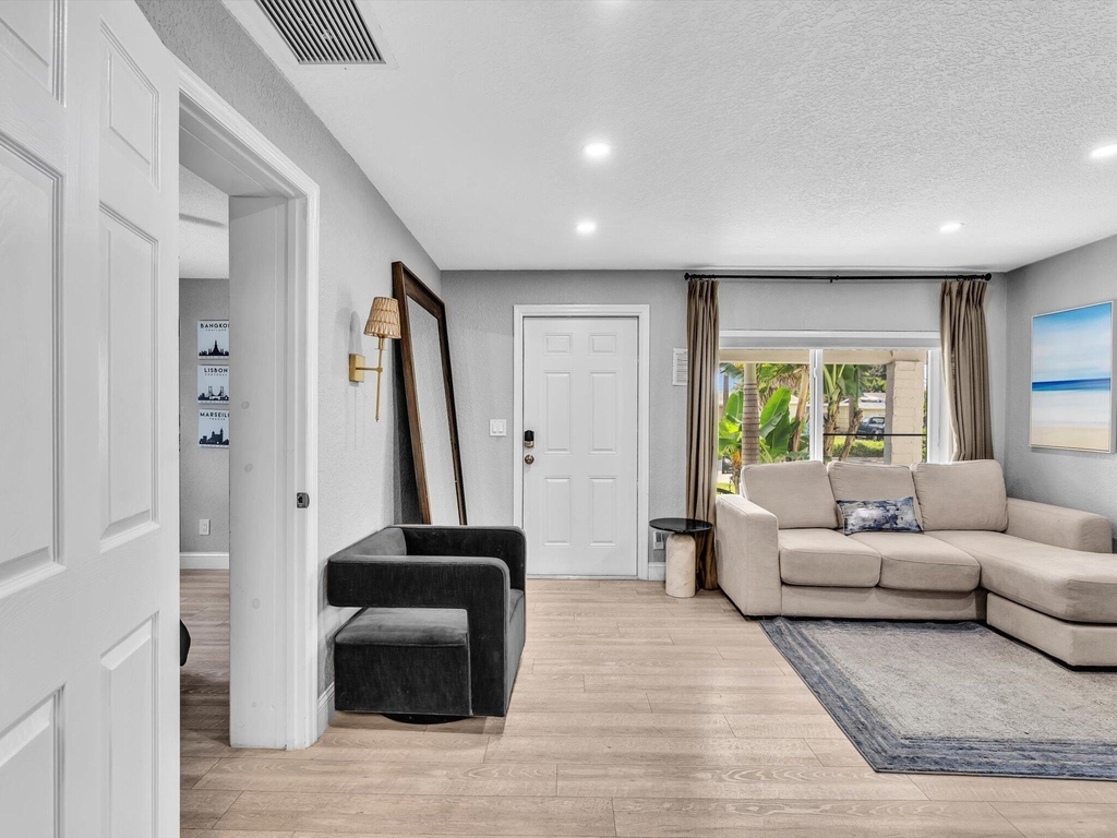 5365 N Andrews Avenue - Photo 6