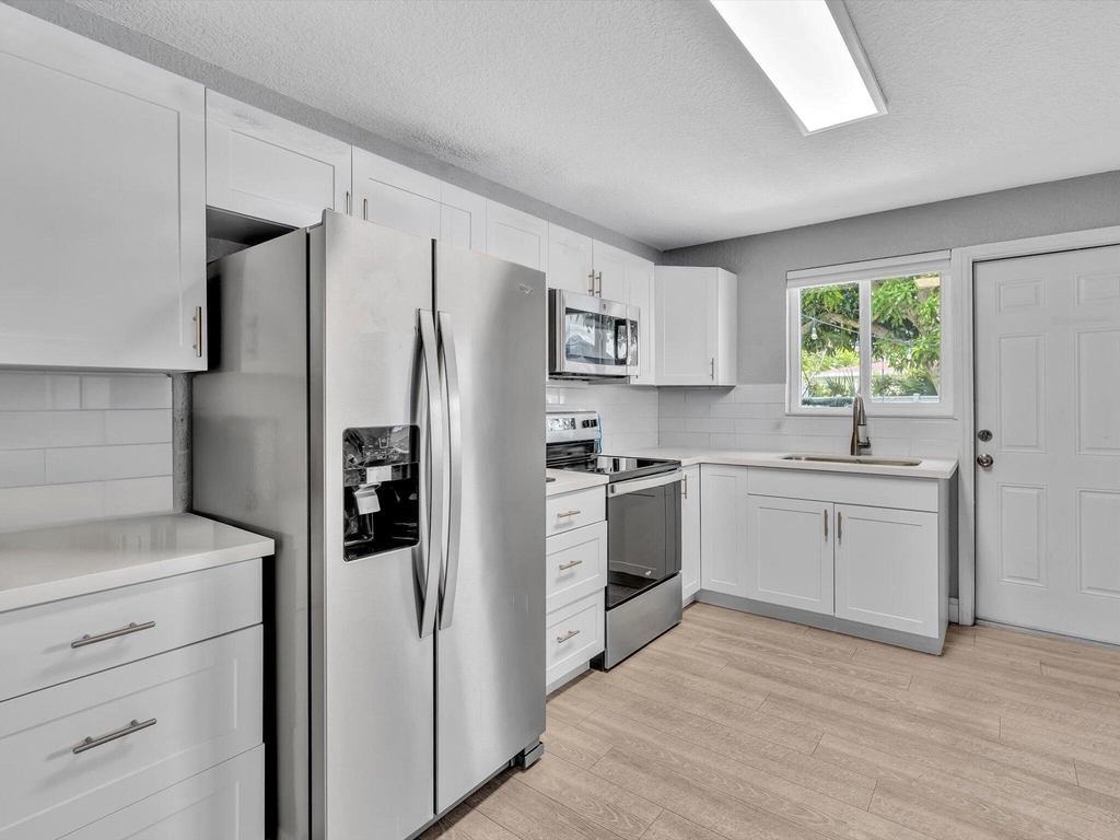5365 N Andrews Avenue - Photo 16
