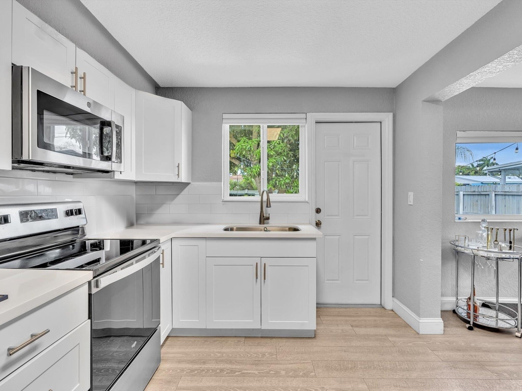 5365 N Andrews Avenue - Photo 18