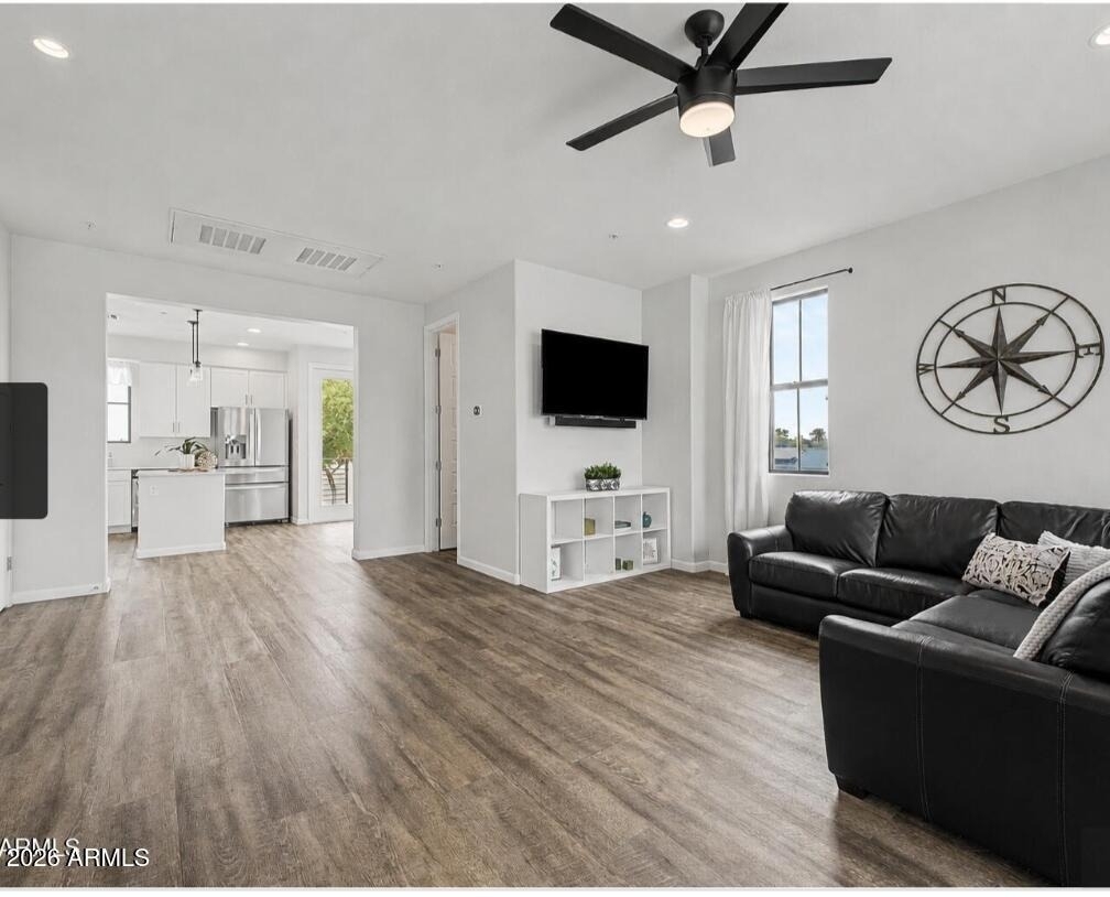 2090 S Dorsey Lane - Photo 1
