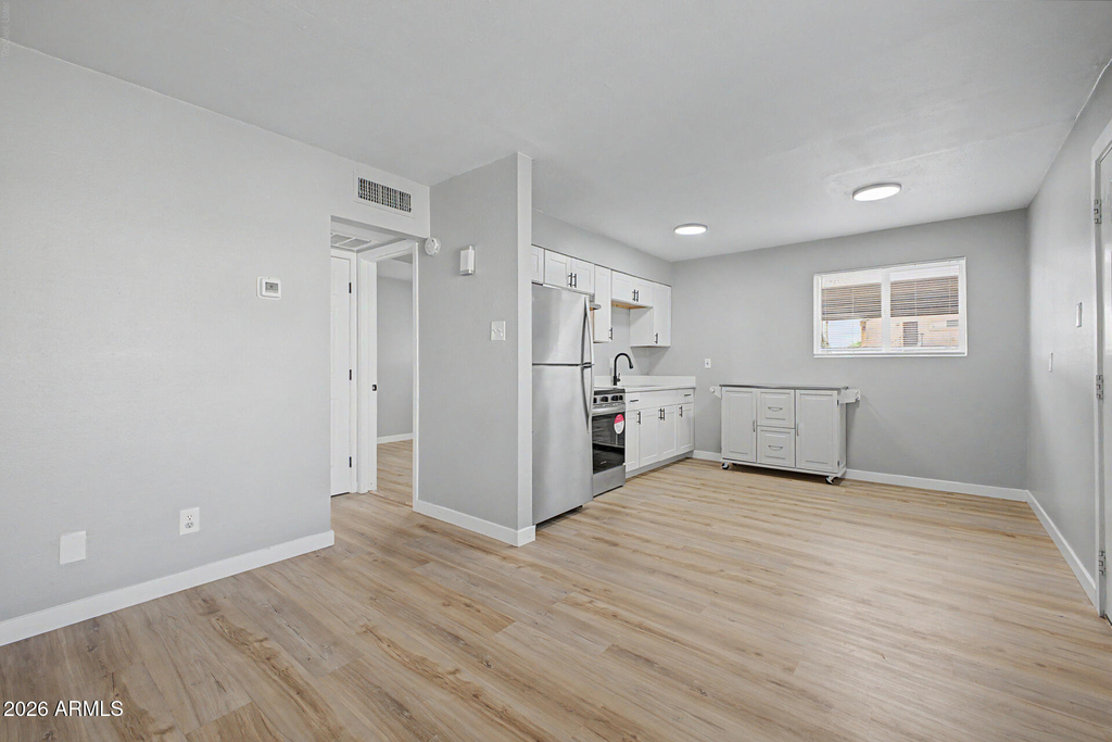 1925 W Village Drive - Photo 9