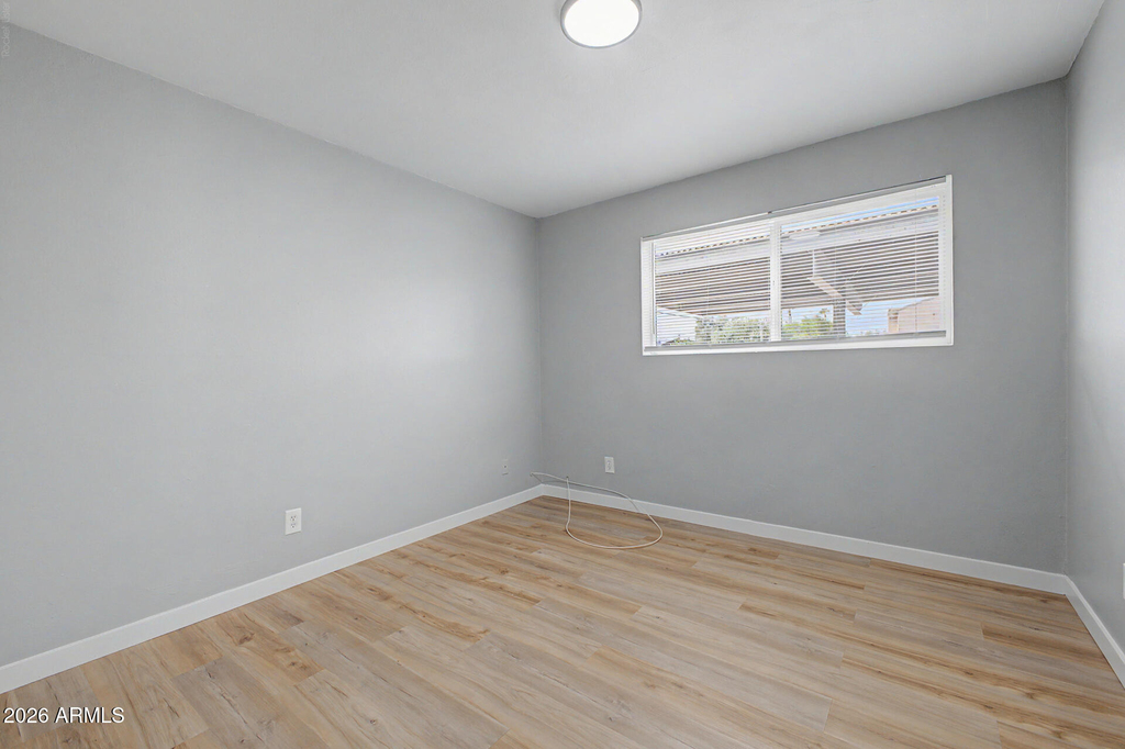 1925 W Village Drive - Photo 15