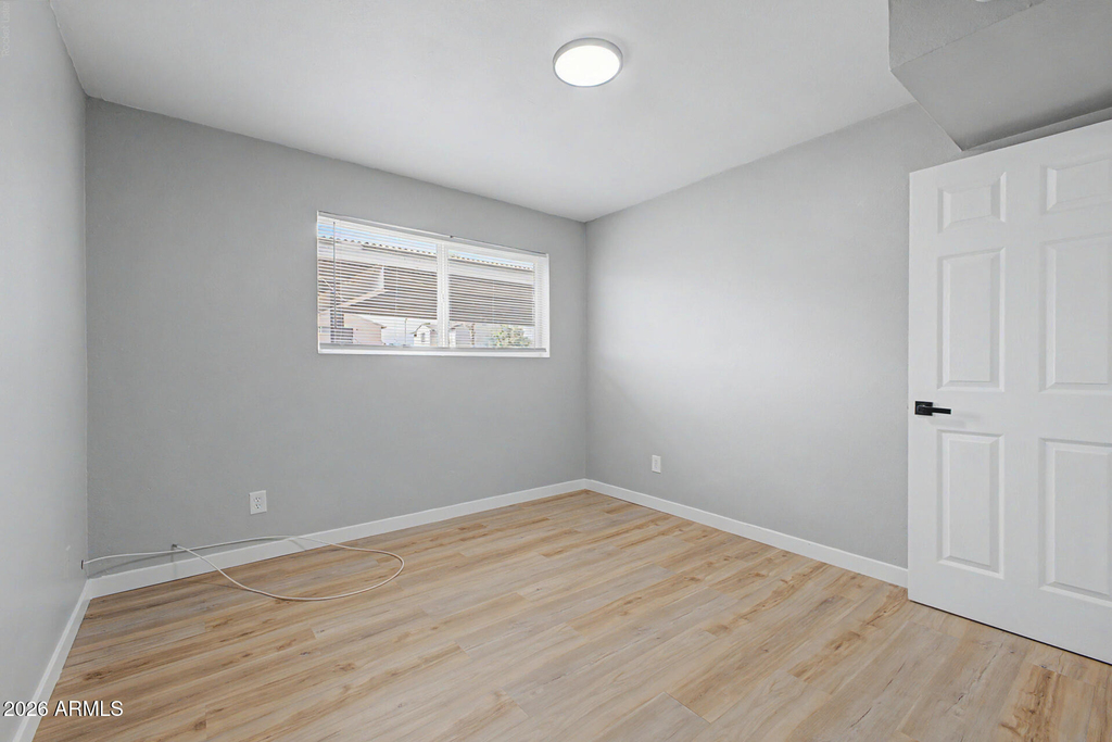 1925 W Village Drive - Photo 13