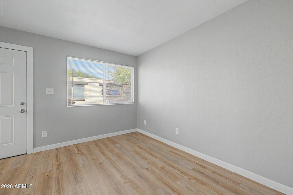 1925 W Village Drive - Photo 5