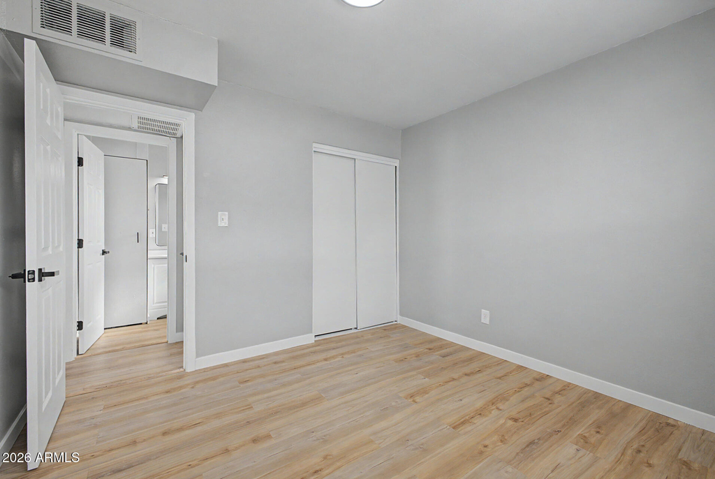 1925 W Village Drive - Photo 16