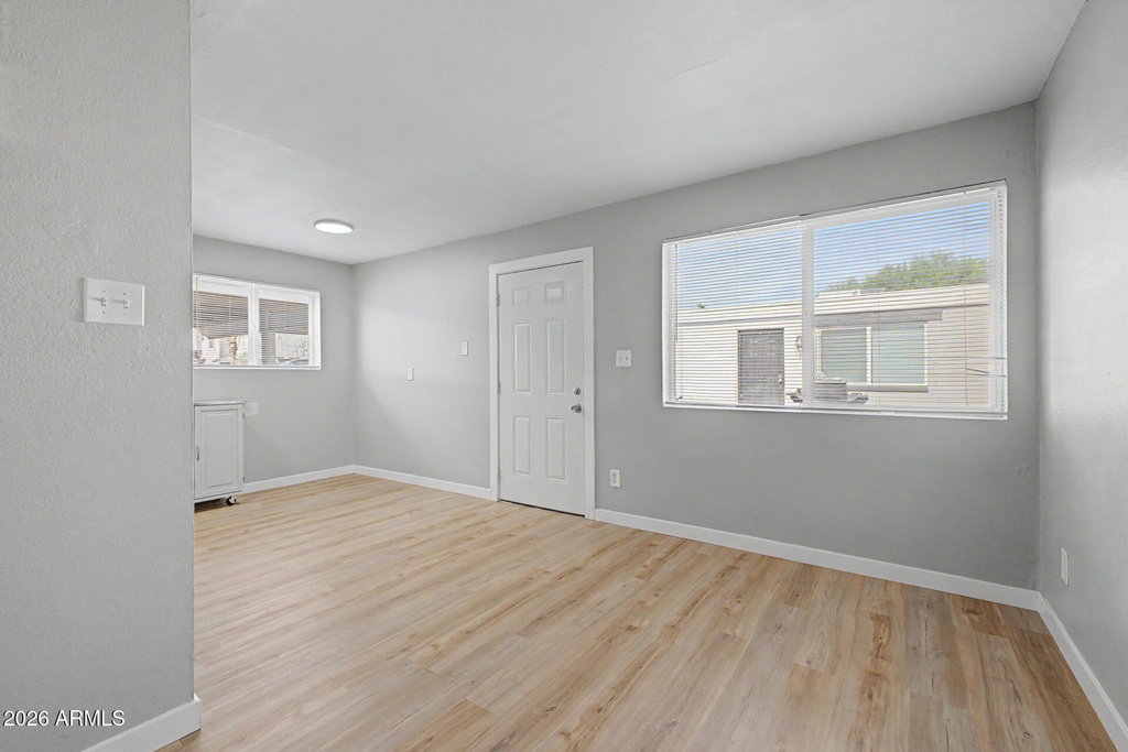 1925 W Village Drive - Photo 4
