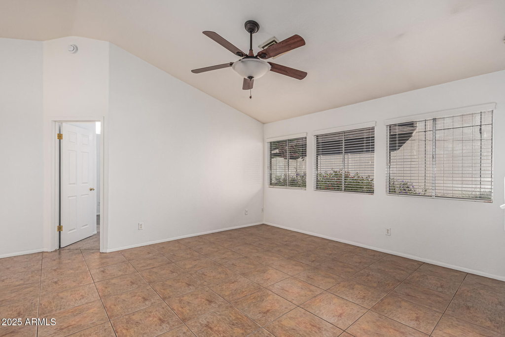 3022 E Michigan Avenue - Photo 8