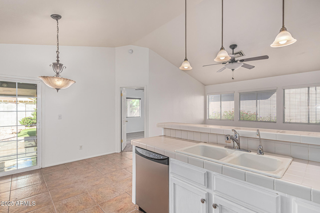 3022 E Michigan Avenue - Photo 13
