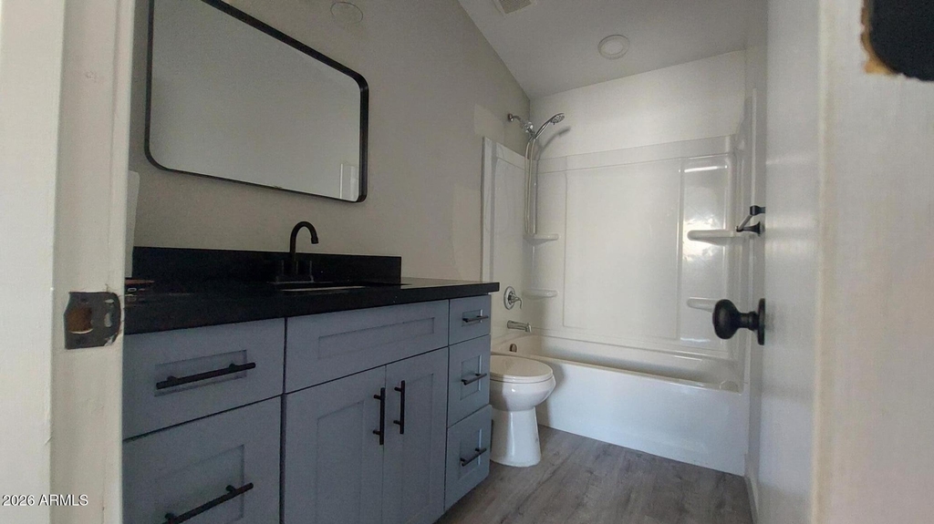 1917 E Monroe Street - Photo 10