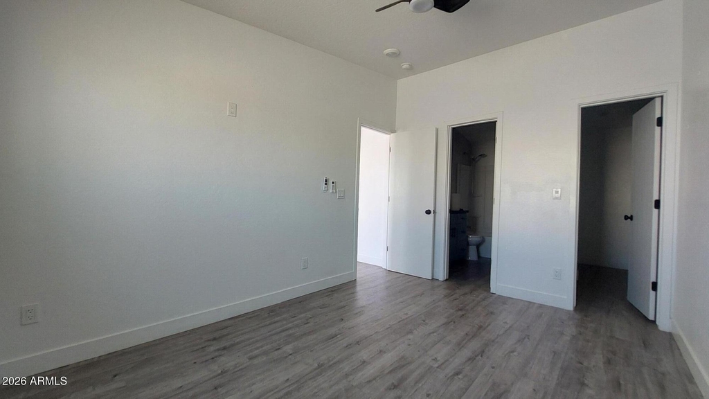 1917 E Monroe Street - Photo 6
