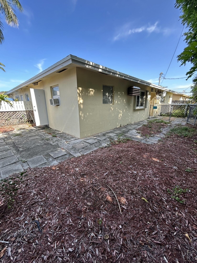 5881 Ne 18th Avenue - Photo 5