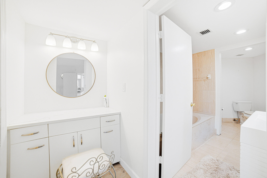 100 Se 5th Avenue - Photo 25