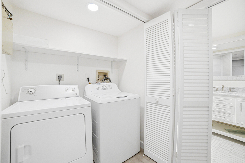 100 Se 5th Avenue - Photo 31