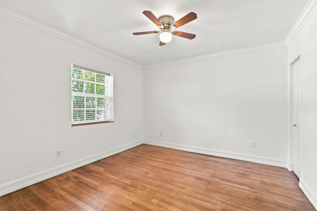1658 Jackson Street - Photo 18