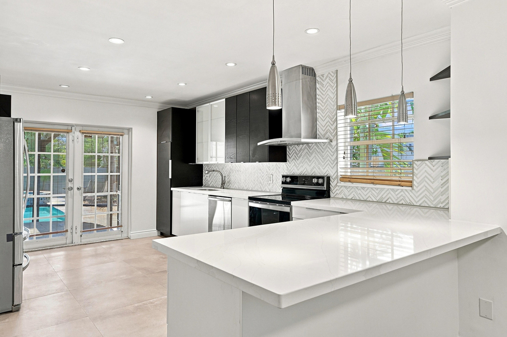 1658 Jackson Street - Photo 10