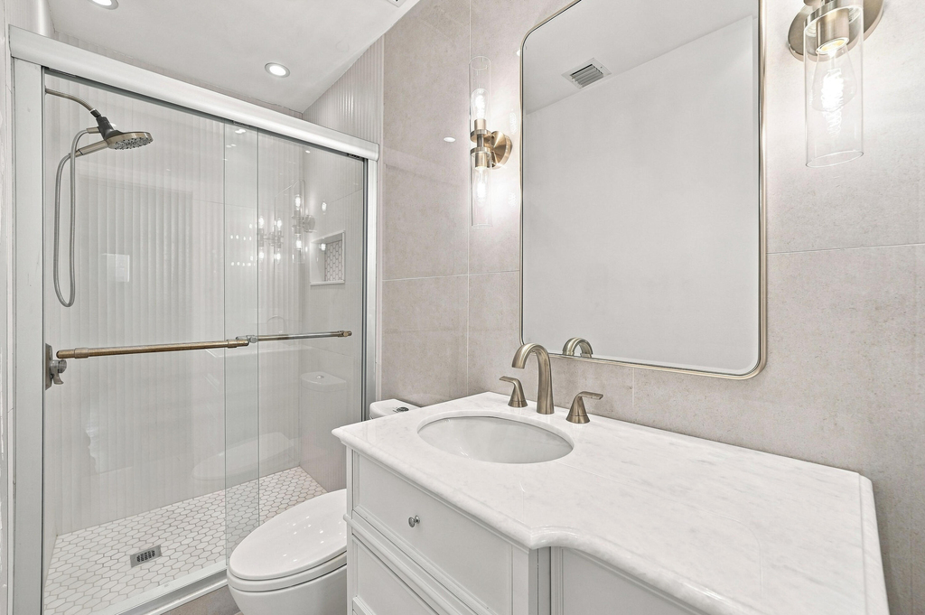 1658 Jackson Street - Photo 17