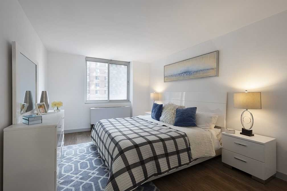 River Road, Unit 16l-30 Roosevelt Island 10044 - Photo 0
