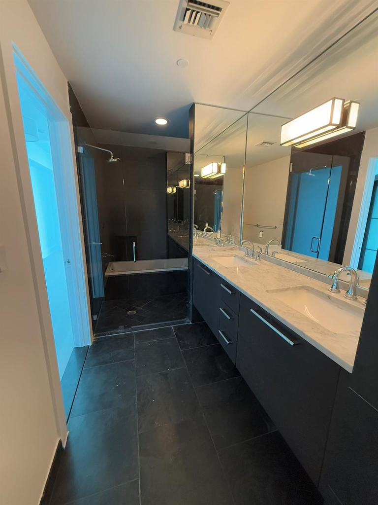 900 Biscayne Boulevard - Photo 23